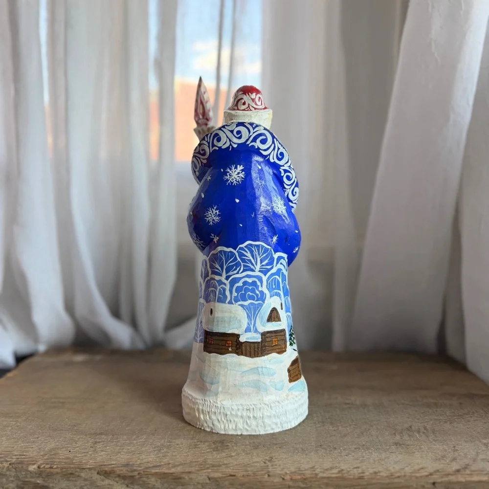 Vintage winter scene Ded Moroz w bird, Signed 10”
